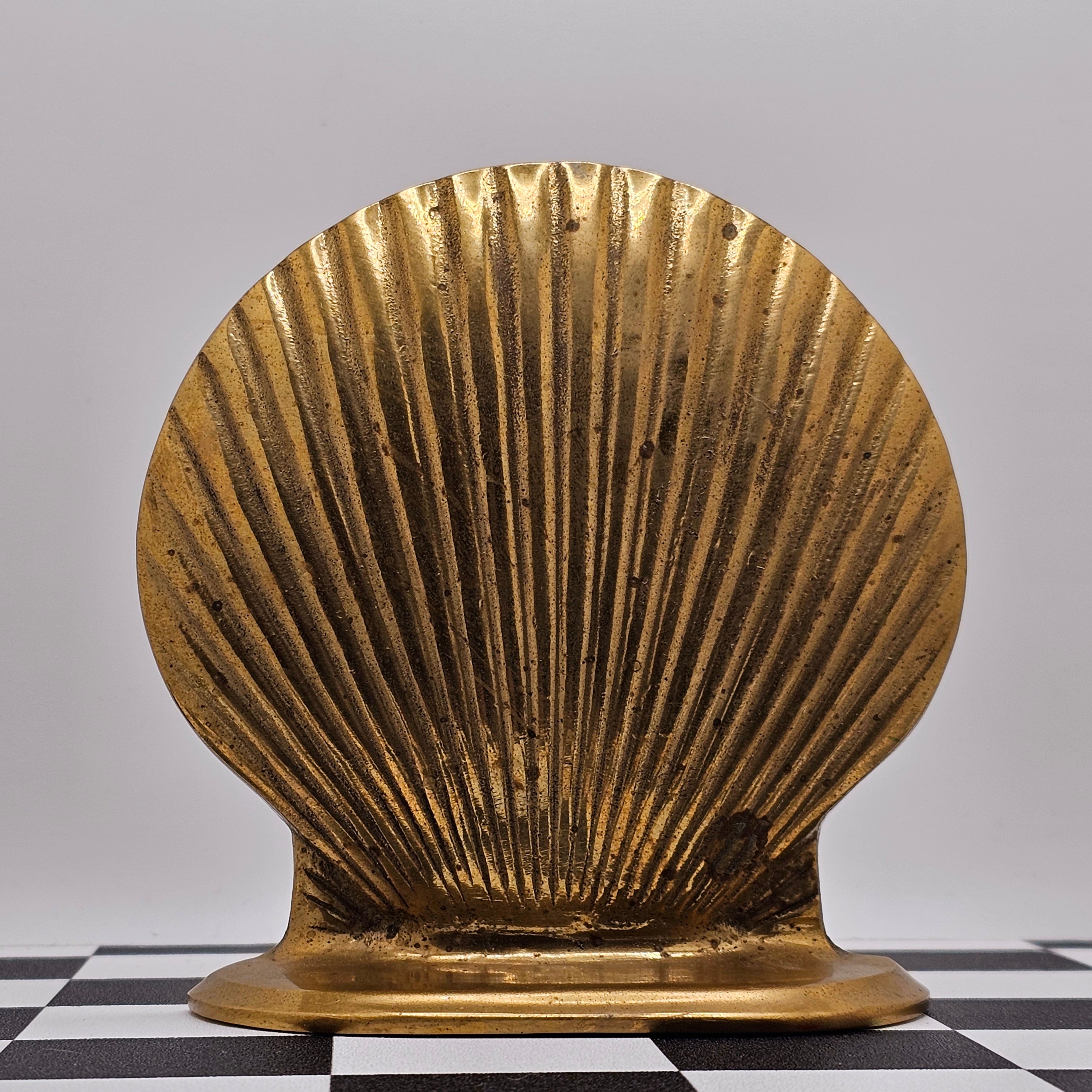 Vintage Brass Shell Bookend – Casa Yaya